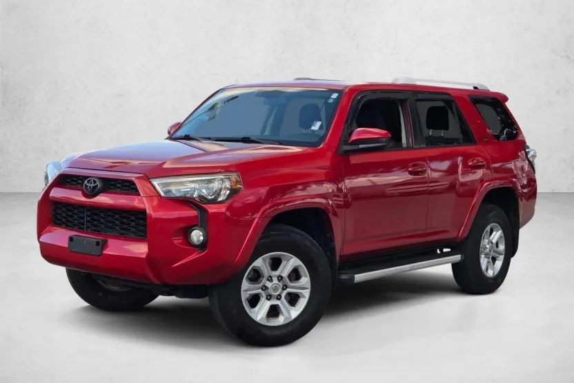2017 Toyota 4Runner SR5 photo 1