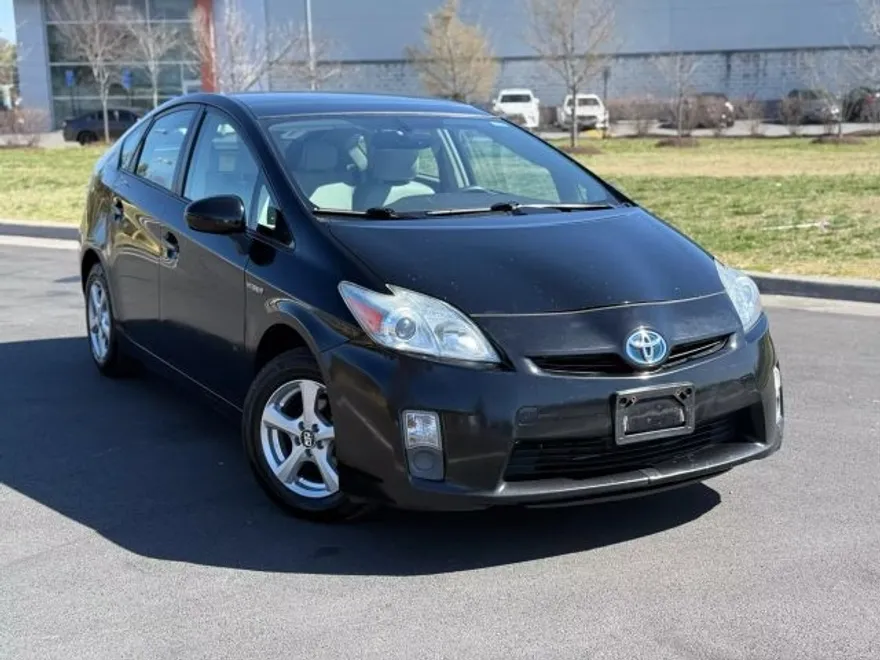 2010 Toyota Prius V photo 1