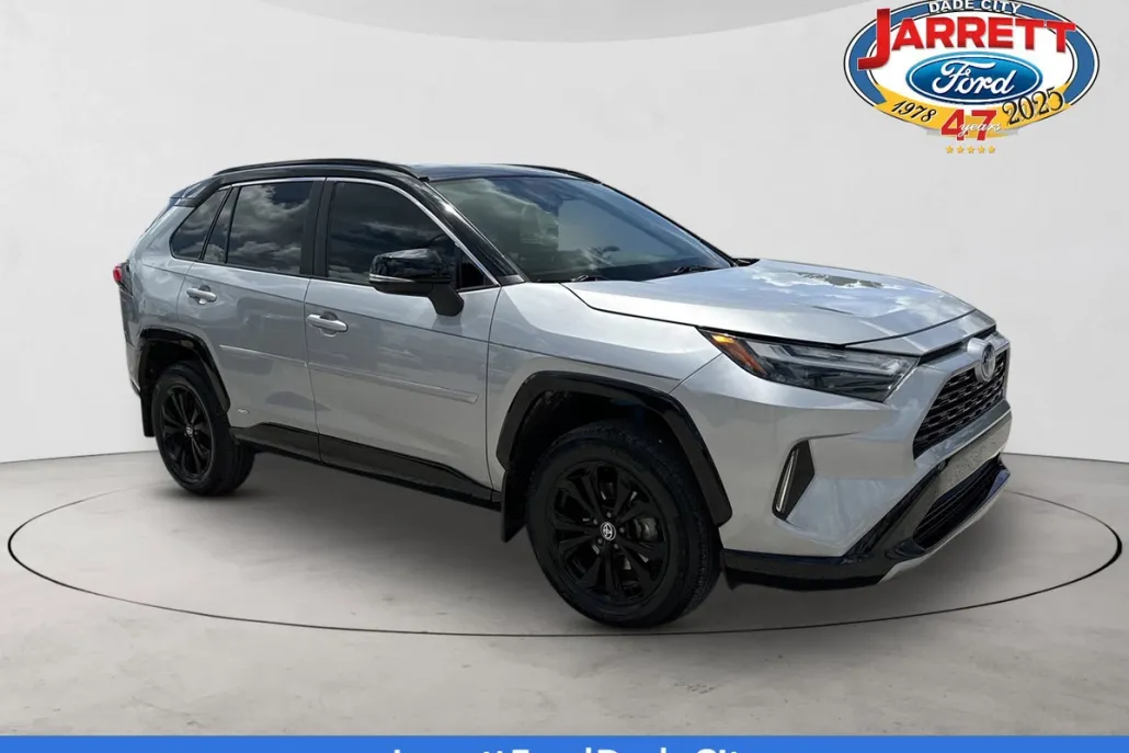2023 Toyota RAV4 Hybrid XSE photo 1
