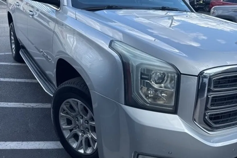 2018 Gmc Yukon XL SLT photo 1