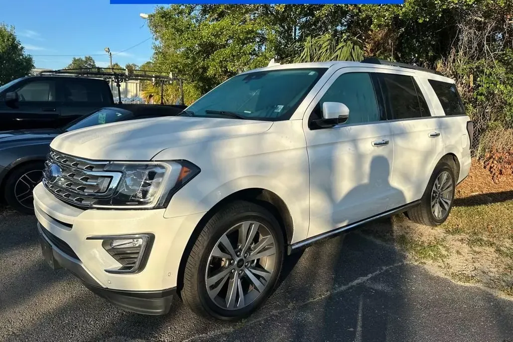 2021 Ford Expedition Limited photo 1