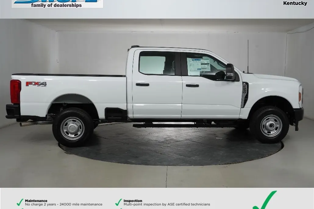 2025 Ford F-250 XL photo 1