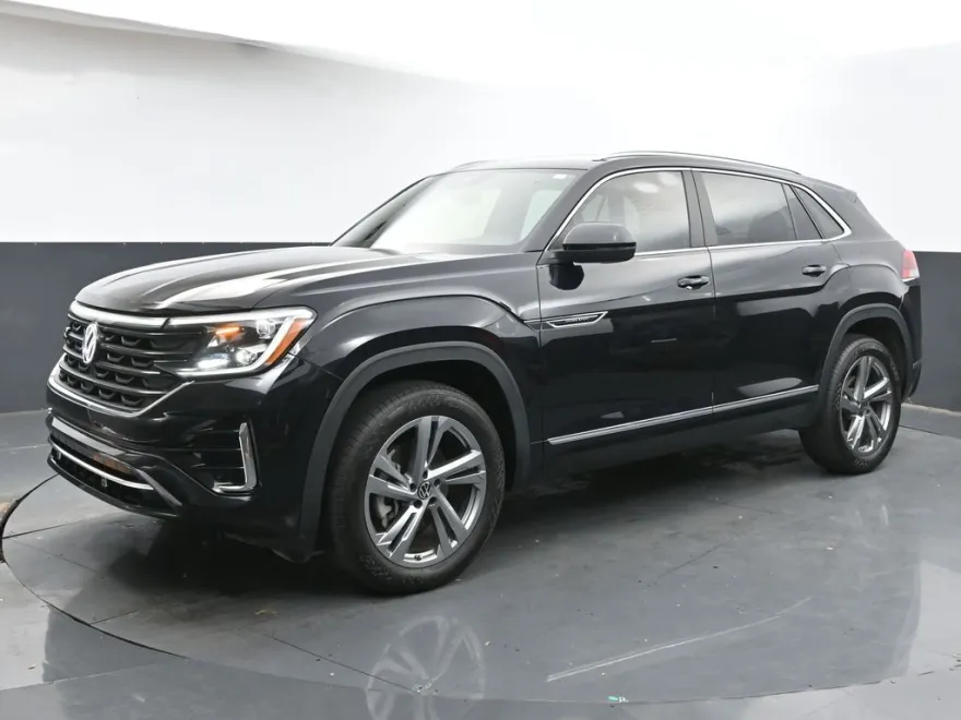 2024 Volkswagen Atlas Cross Sport SEL R-Line photo 1