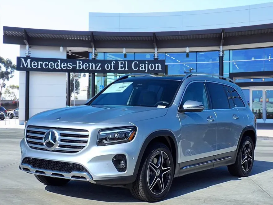 2026 Mercedes Benz GLB 250 photo 1