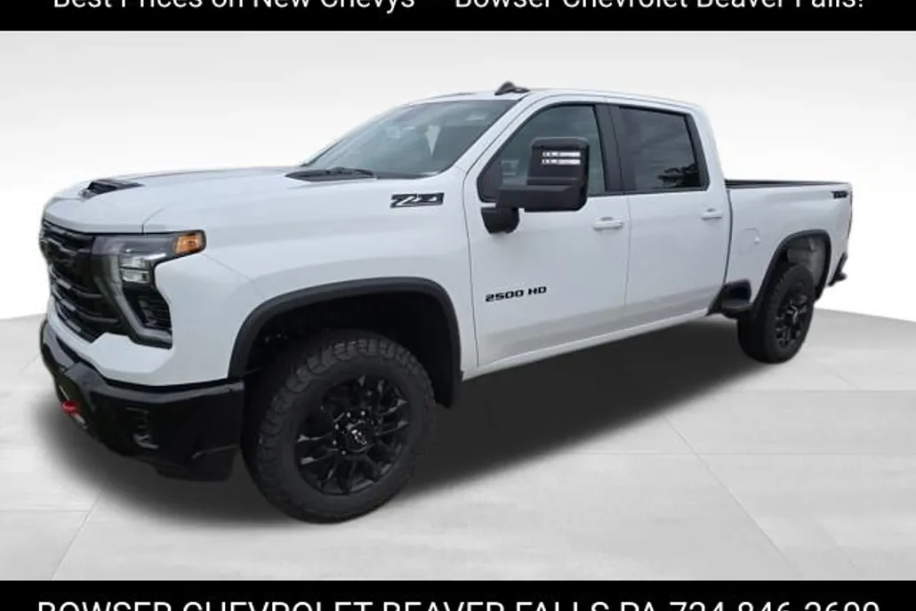 2025 Chevrolet Silverado LT photo 1
