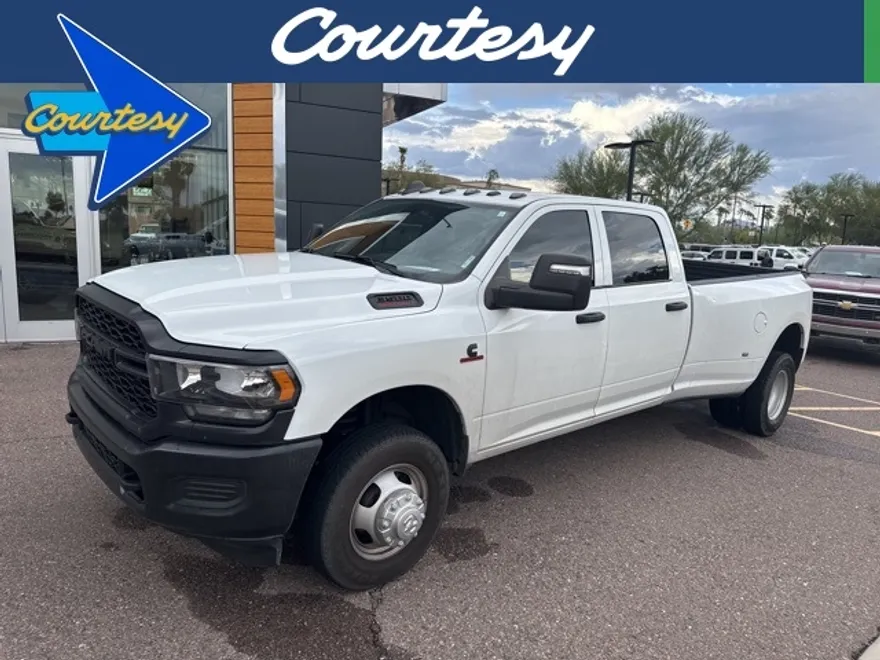 2024 Ram 3500 Tradesman photo 1