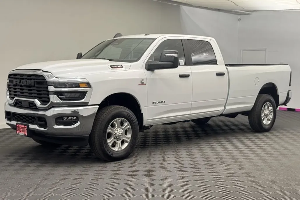 2025 Ram 3500 Big Horn photo 1