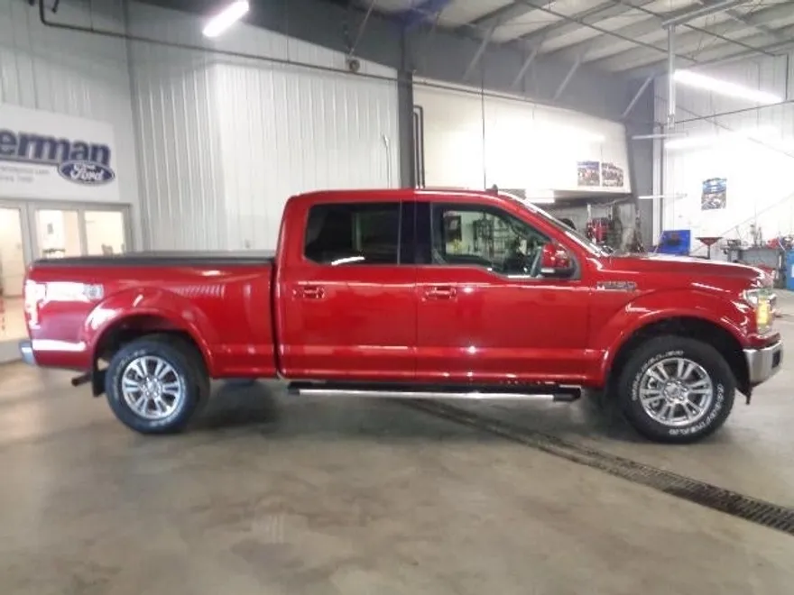2019 Ford F-150 Lariat photo 1