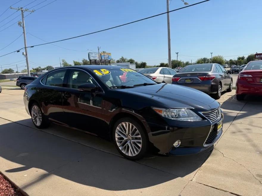 2015 Lexus ES 350 photo 1