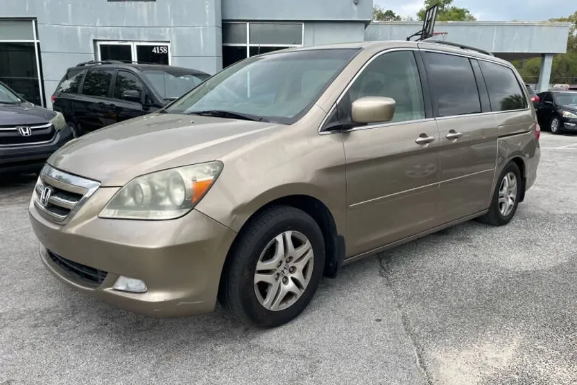 2005 Honda Odyssey EX-L photo 1
