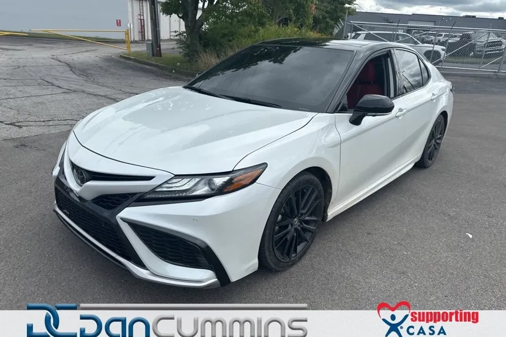 2023 Toyota Camry XSE photo 1