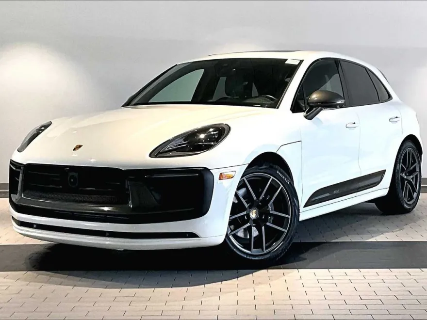 2023 Porsche Macan T photo 1