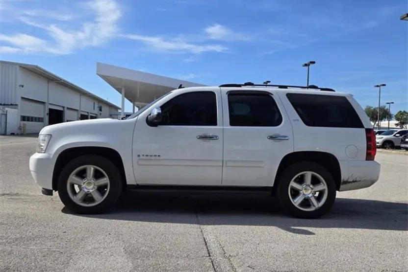 2007 Chevrolet Tahoe LTZ photo 1
