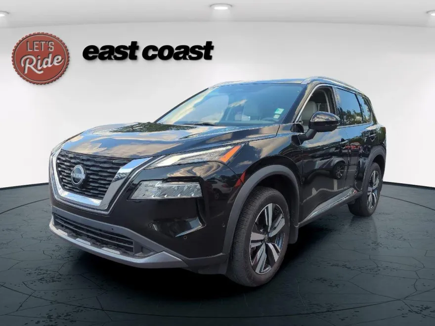 2023 Nissan Rogue SL photo 1