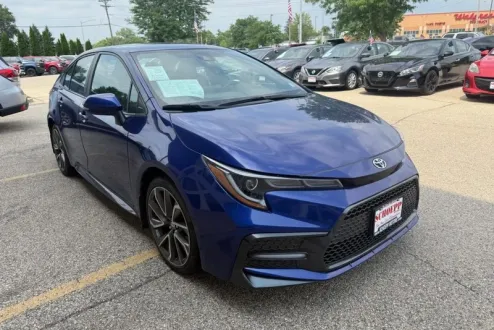 2022 Toyota Corolla SE photo 3