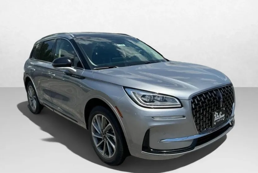 2024 Lincoln Corsair Grand Touring photo 1