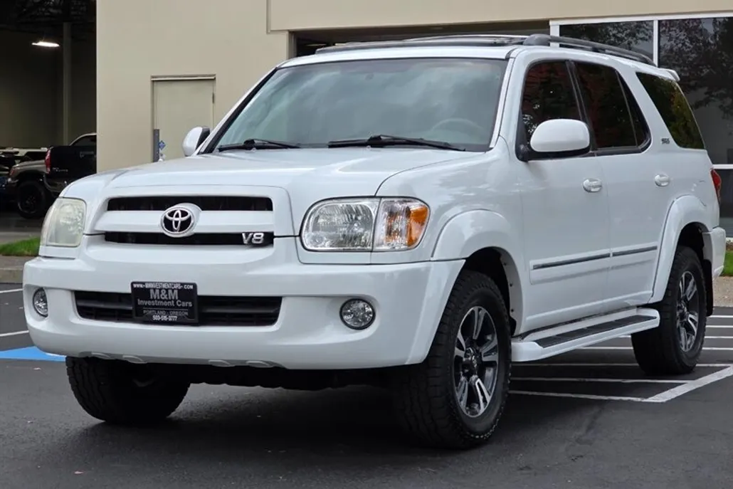 2007 Toyota Sequoia SR5 photo 1