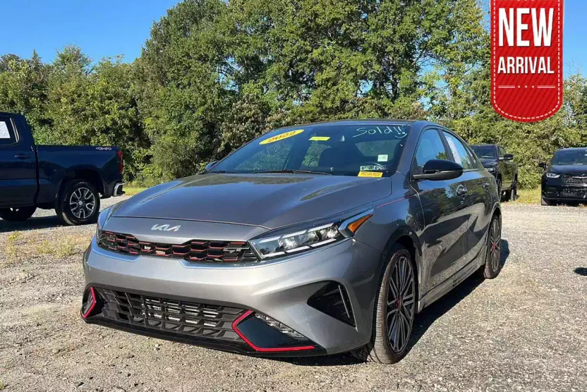 2022 Kia Forte GT photo 1