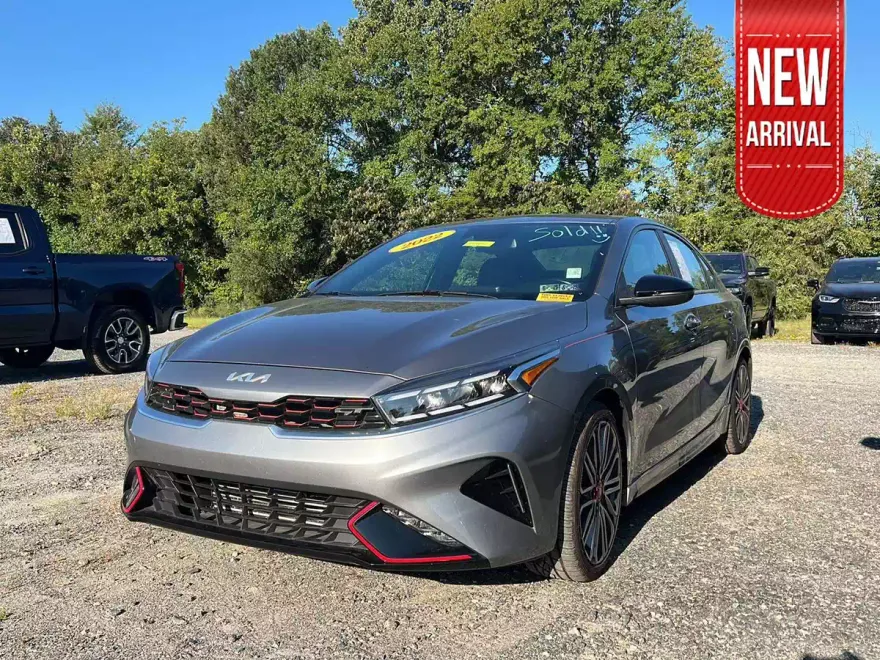 2022 Kia Forte GT photo 1