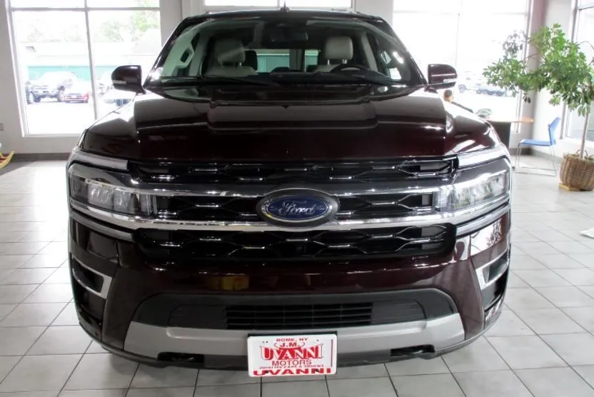 2023 Ford Expedition Limited photo 1