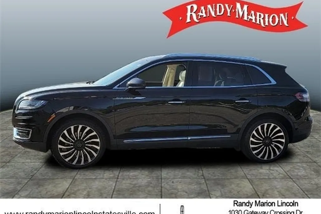 2019 Lincoln Nautilus Black Label photo 1
