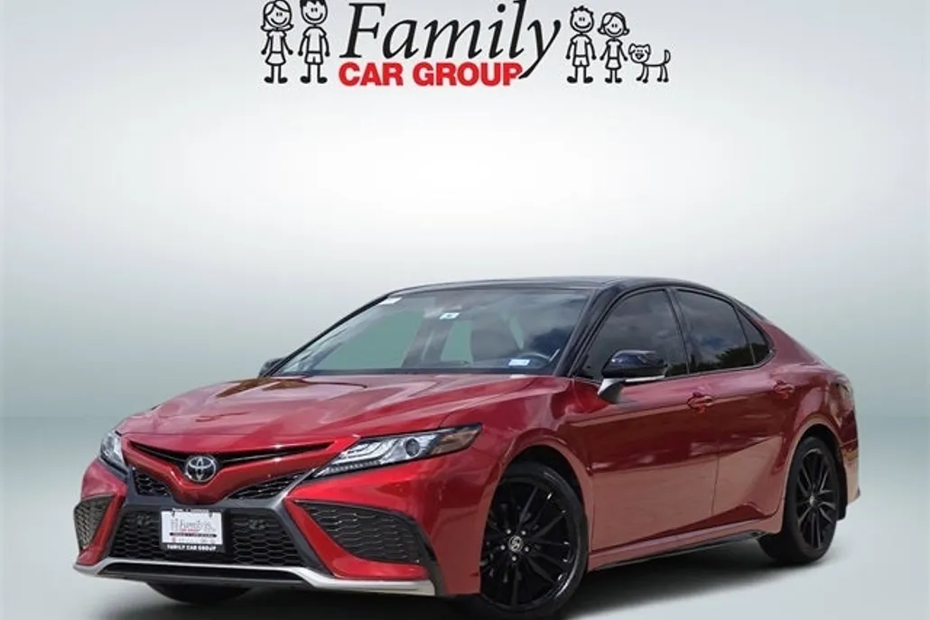 2023 Toyota Camry XSE V6 photo 1