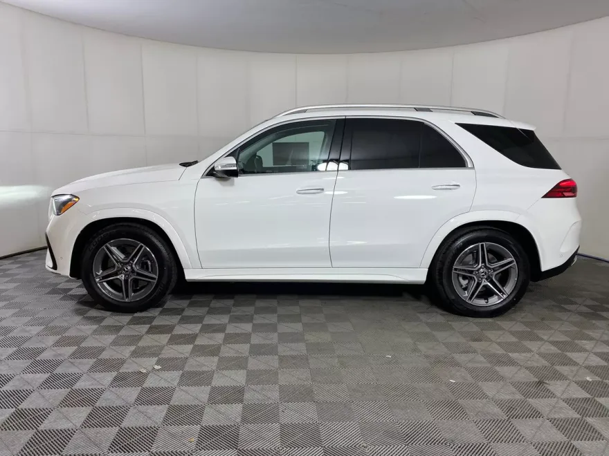 2026 Mercedes Benz GLE 450 4MATIC photo 1
