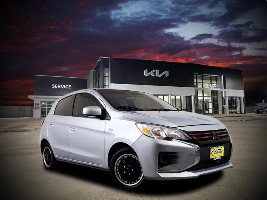2021 Mitsubishi Mirage ES photo 1