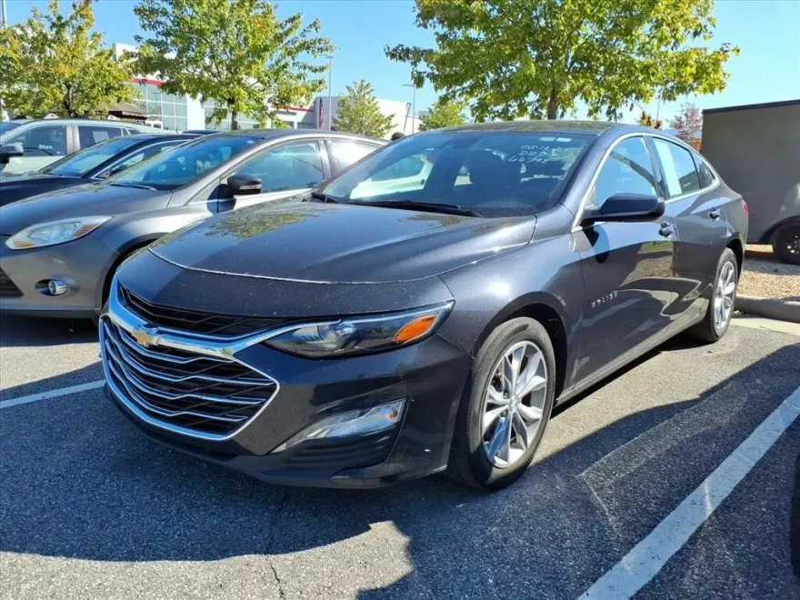2023 Chevrolet Malibu 1LT photo 1