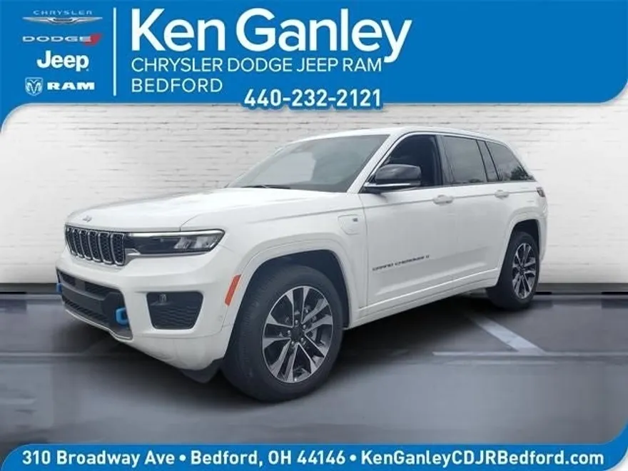 2024 Jeep Cherokee Trailhawk 4xe photo 1