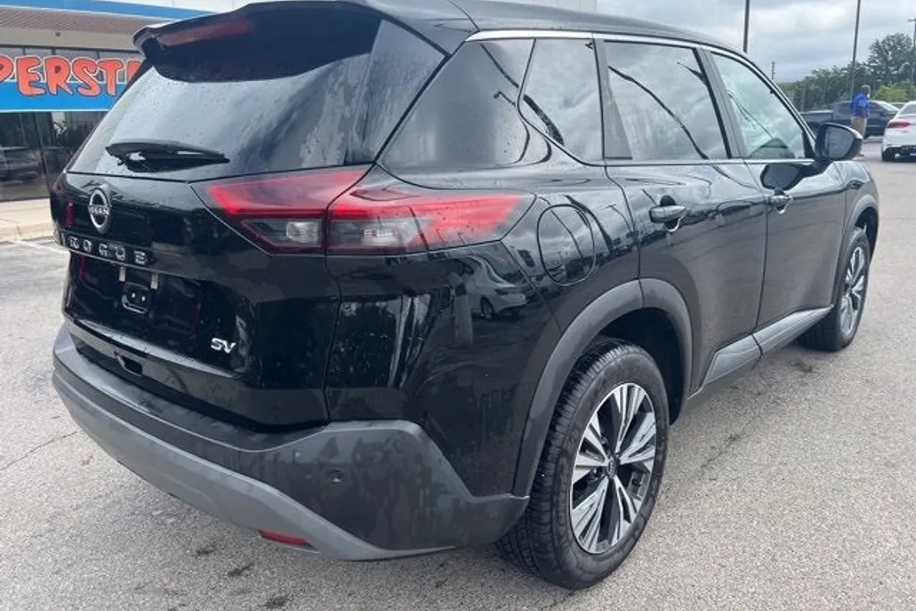 2023 Nissan Rogue SV photo 1