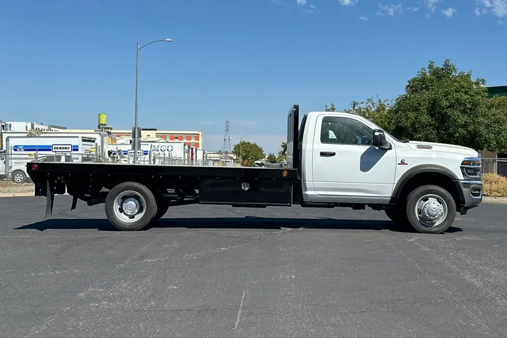 2025 Ram 5500 Tradesman photo 1