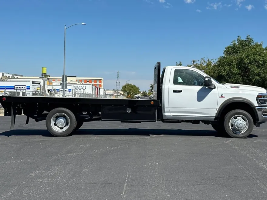 2025 Ram 5500 Tradesman photo 1