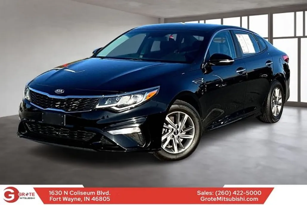 2020 Kia Optima LX photo 1
