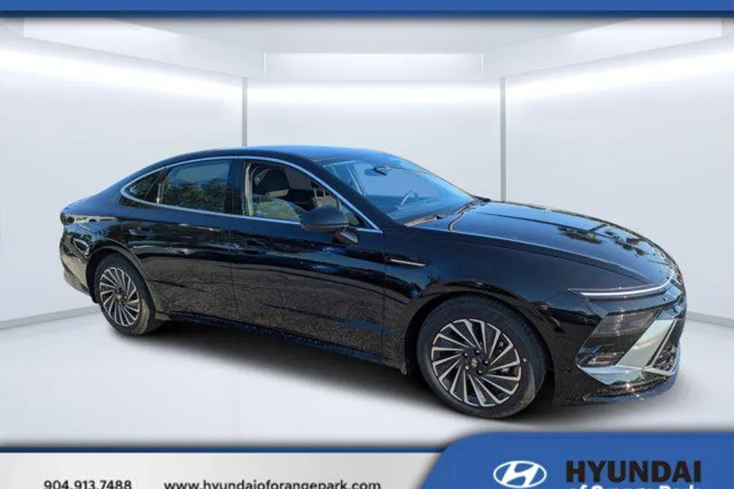 2024 Hyundai Sonata Hybrid SEL photo 1