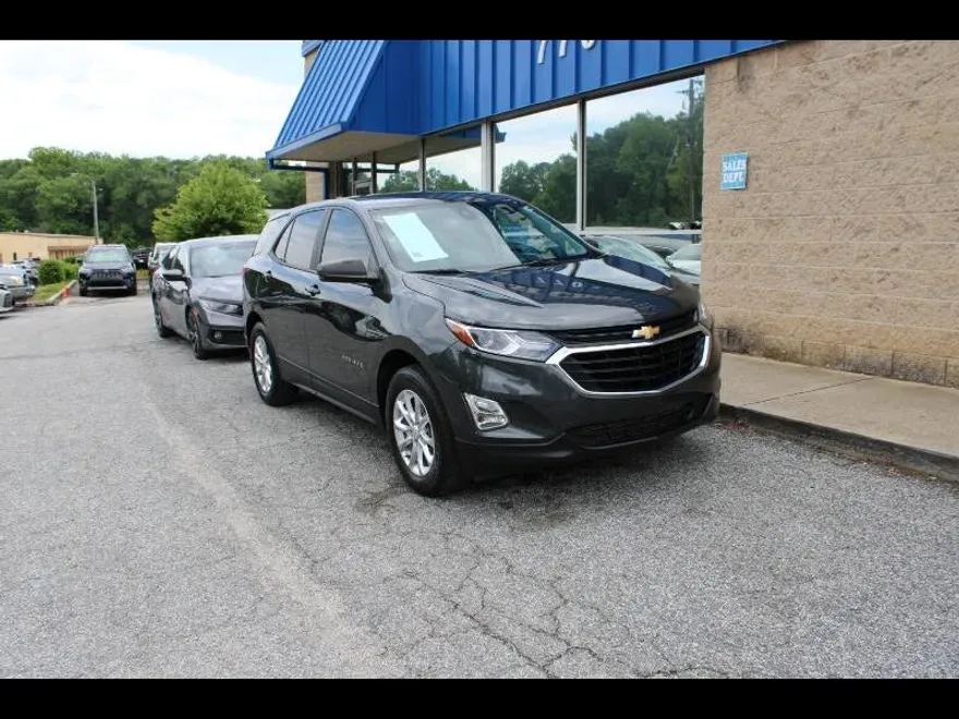 2021 Chevrolet Equinox LS photo 1