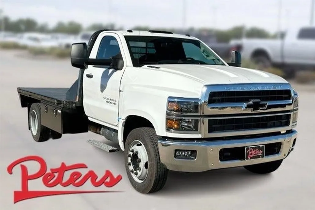 2024 Chevrolet Silverado 5500HD Work Truck photo 1