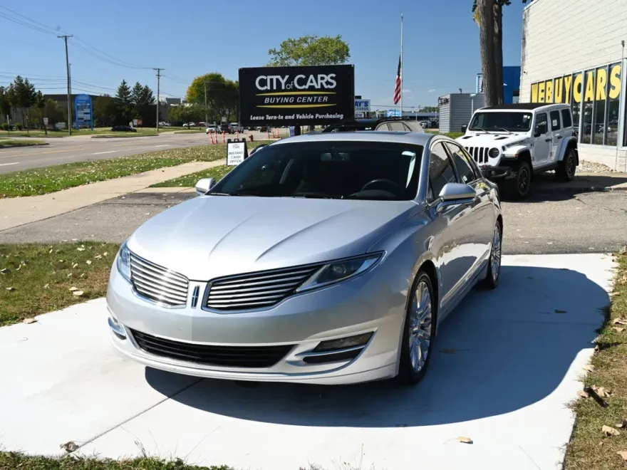2013 Lincoln MKZ Base photo 1