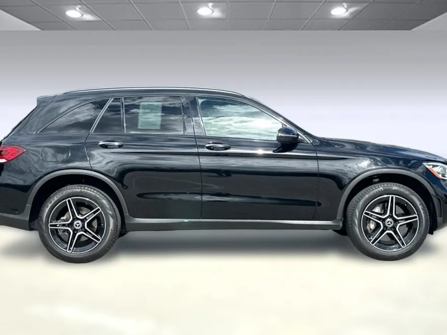 2022 Mercedes Benz GLC 300 4MATIC photo 1