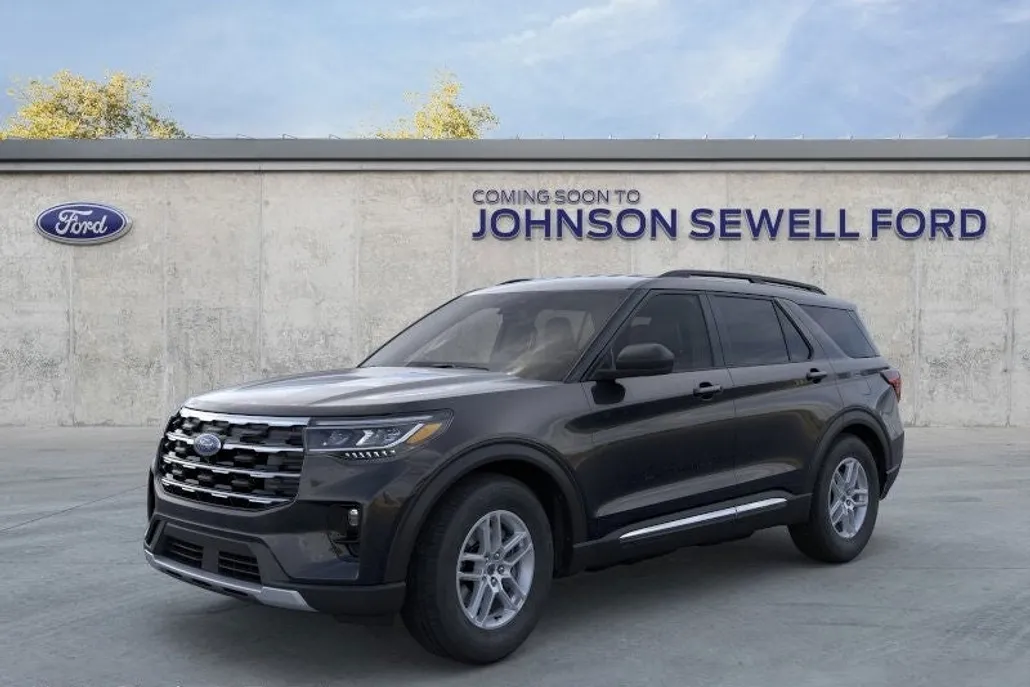 2025 Ford Explorer photo 1