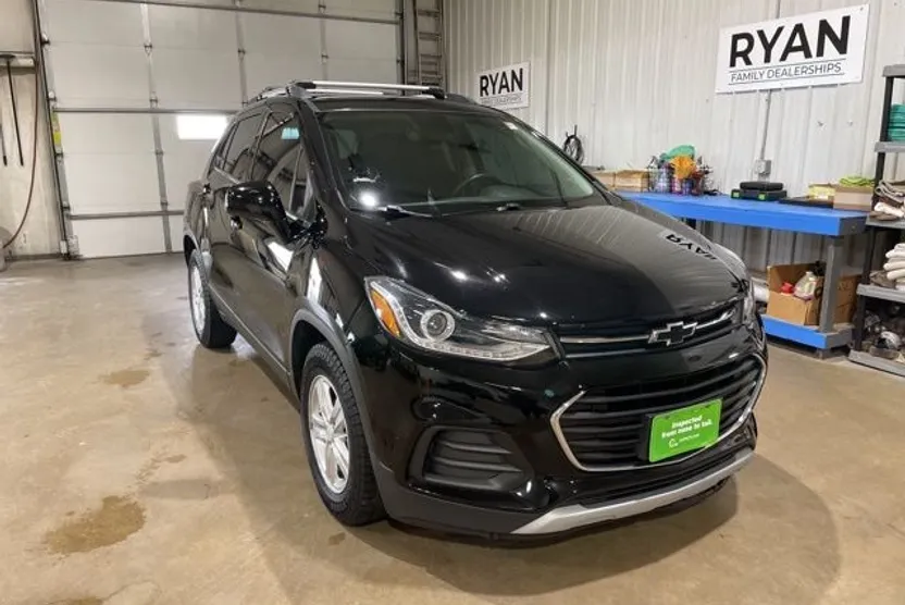 2020 Chevrolet Trax LT photo 1