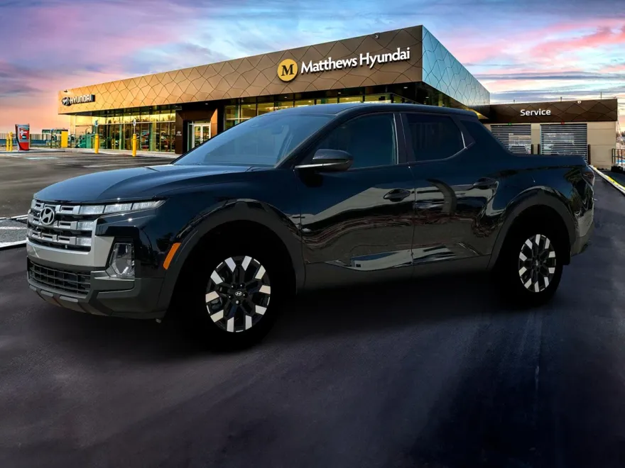 2025 Hyundai Santa Cruz SE photo 1