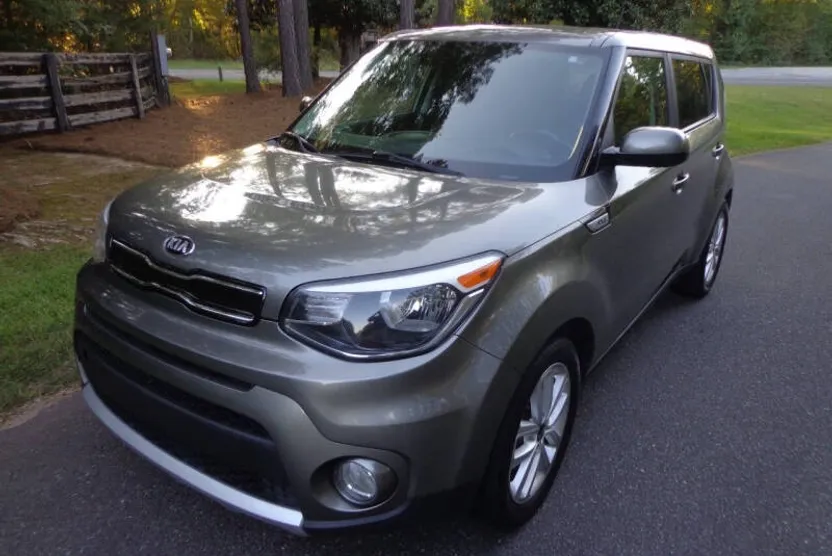2018 Kia Soul Plus photo 1