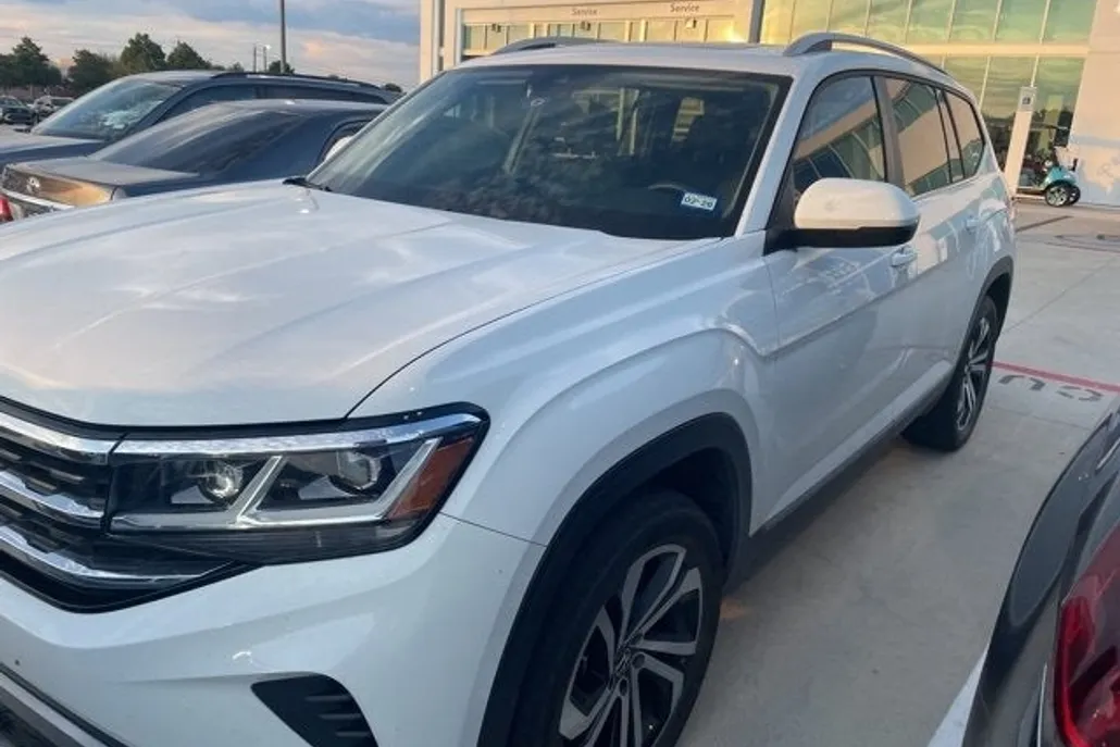 2022 Volkswagen Atlas V6 SEL photo 1