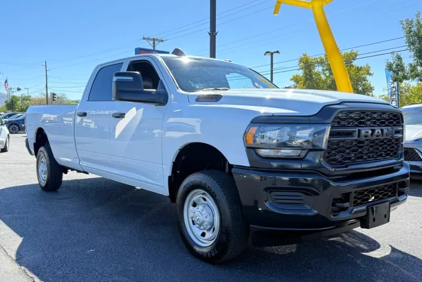 2024 Ram 2500 Tradesman photo 1