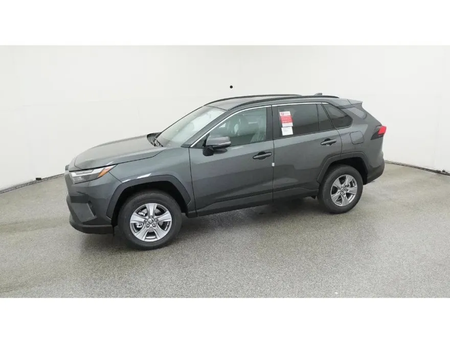 2025 Toyota RAV4 XLE photo 1