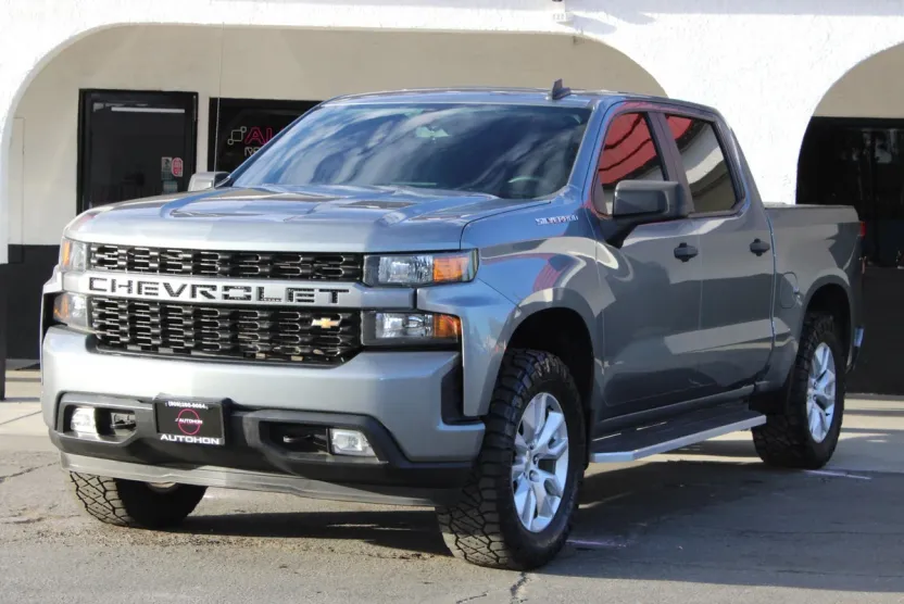 2020 Chevrolet Silverado 1500 Custom photo 1
