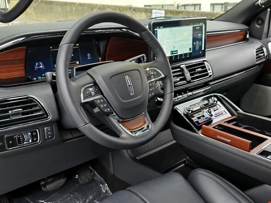2024 Lincoln Navigator Reserve photo 18