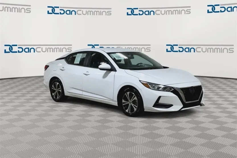 2022 Nissan Sentra SV photo 1