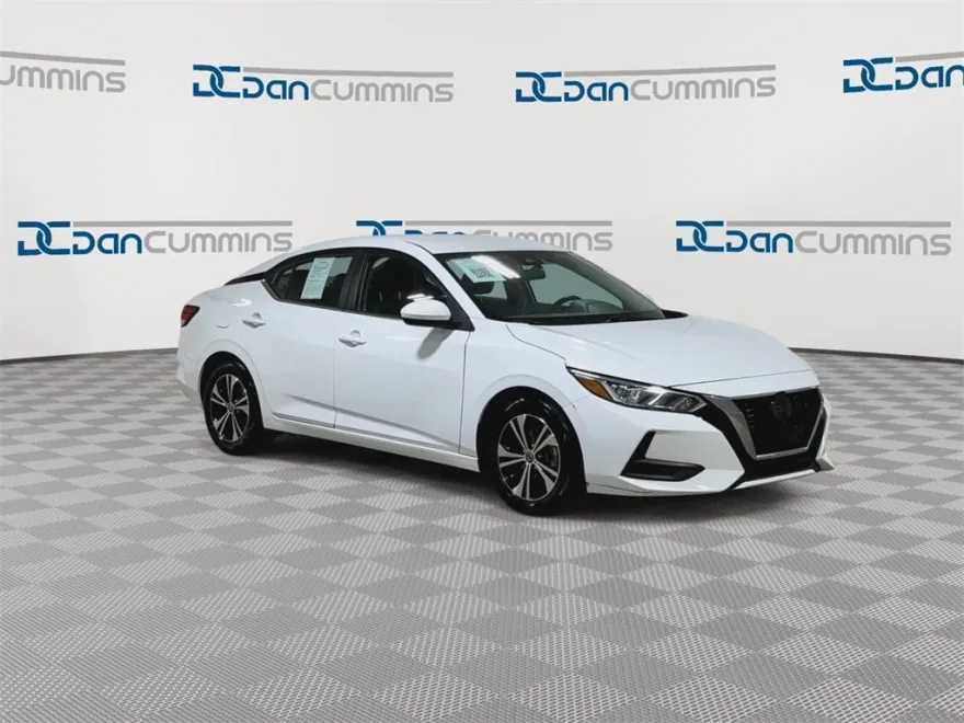 2022 Nissan Sentra SV photo 1